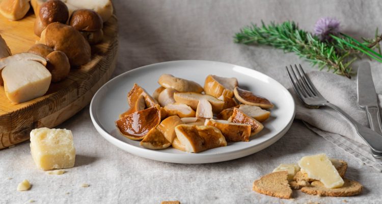 Porcini tagliati da antipasto olio oliva 13